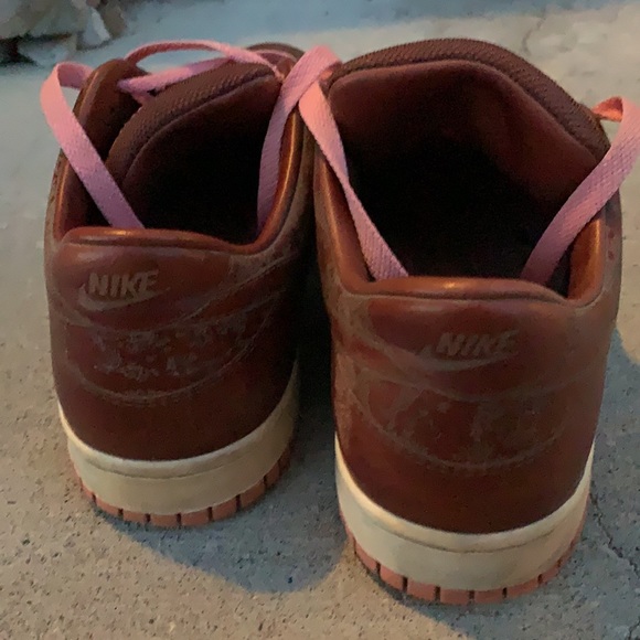 Men’s Leather Nikes - Picture 5 of 11